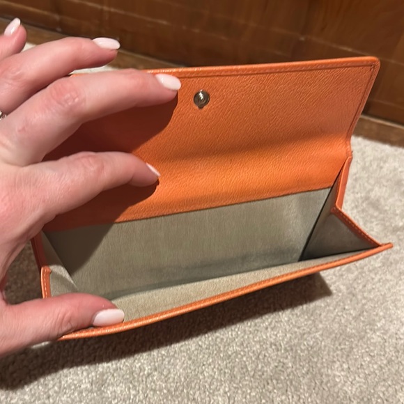 CHANEL Vibrant Orange Leather Clutch - Picture 7 of 11